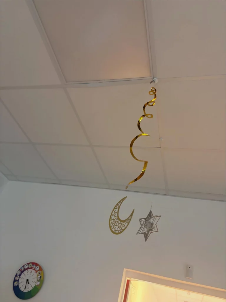 Instagram post from zaubersterne.nrw. This post is in position 4.