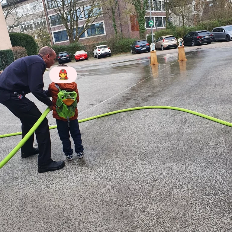 Instagram post from zaubersterne.nrw. This post is in position 6.